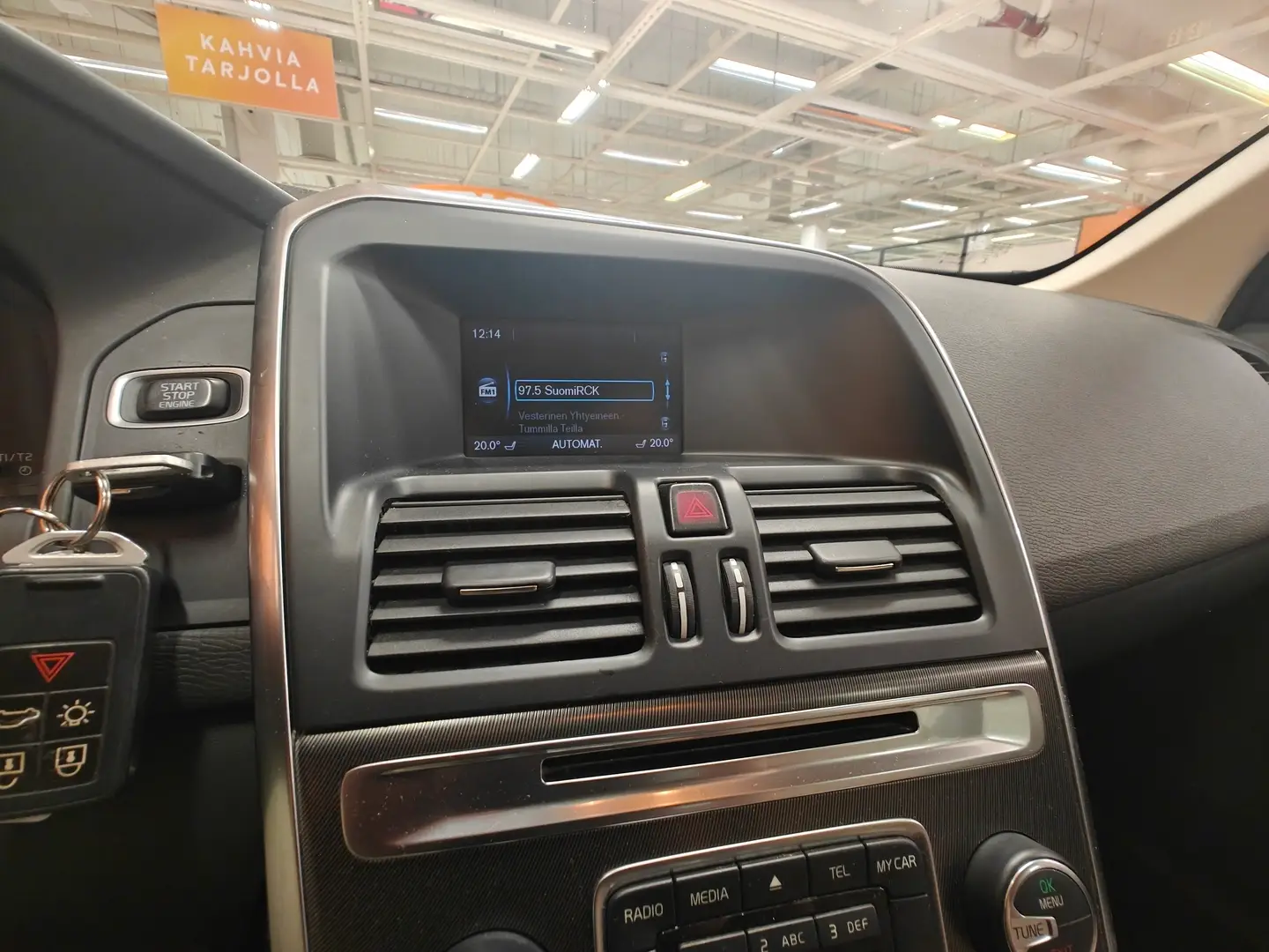 Car Image - 1k779wyzMcgW45nUNp63v6