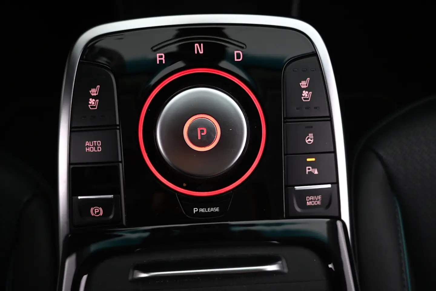 Car Image - 3EVwIK9XRqjoLwlmqSEWQ4