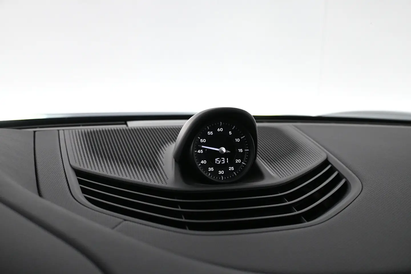 Car Image - 3lQr6uG5JwcCvFZ7Uwqp27