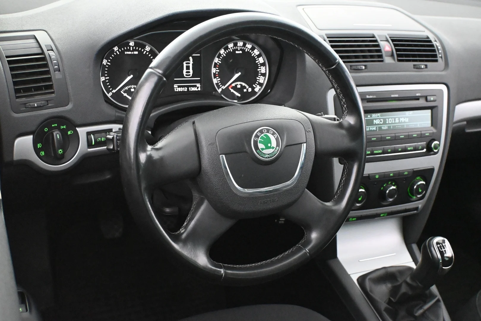 Car Image - CTTs2JGezLxxPtnI5HrjH