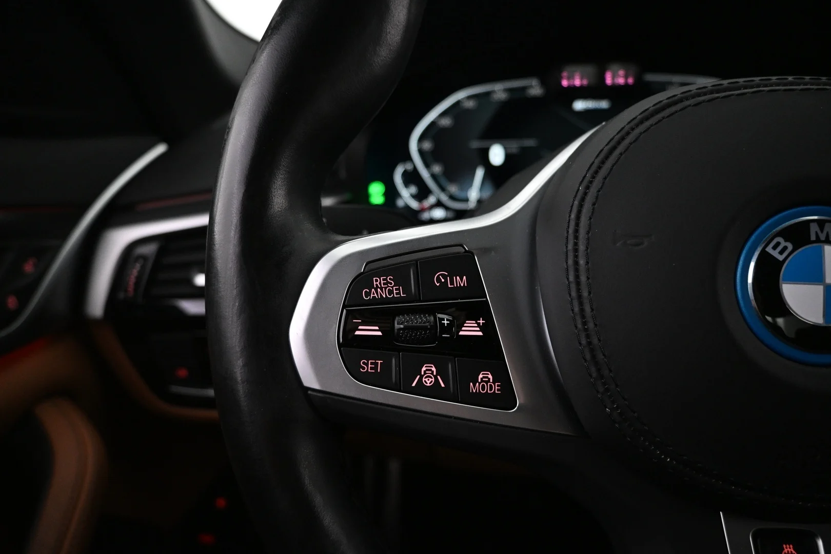 Car Image - 7ke2eYgHRbj8V4N71ApkLQ