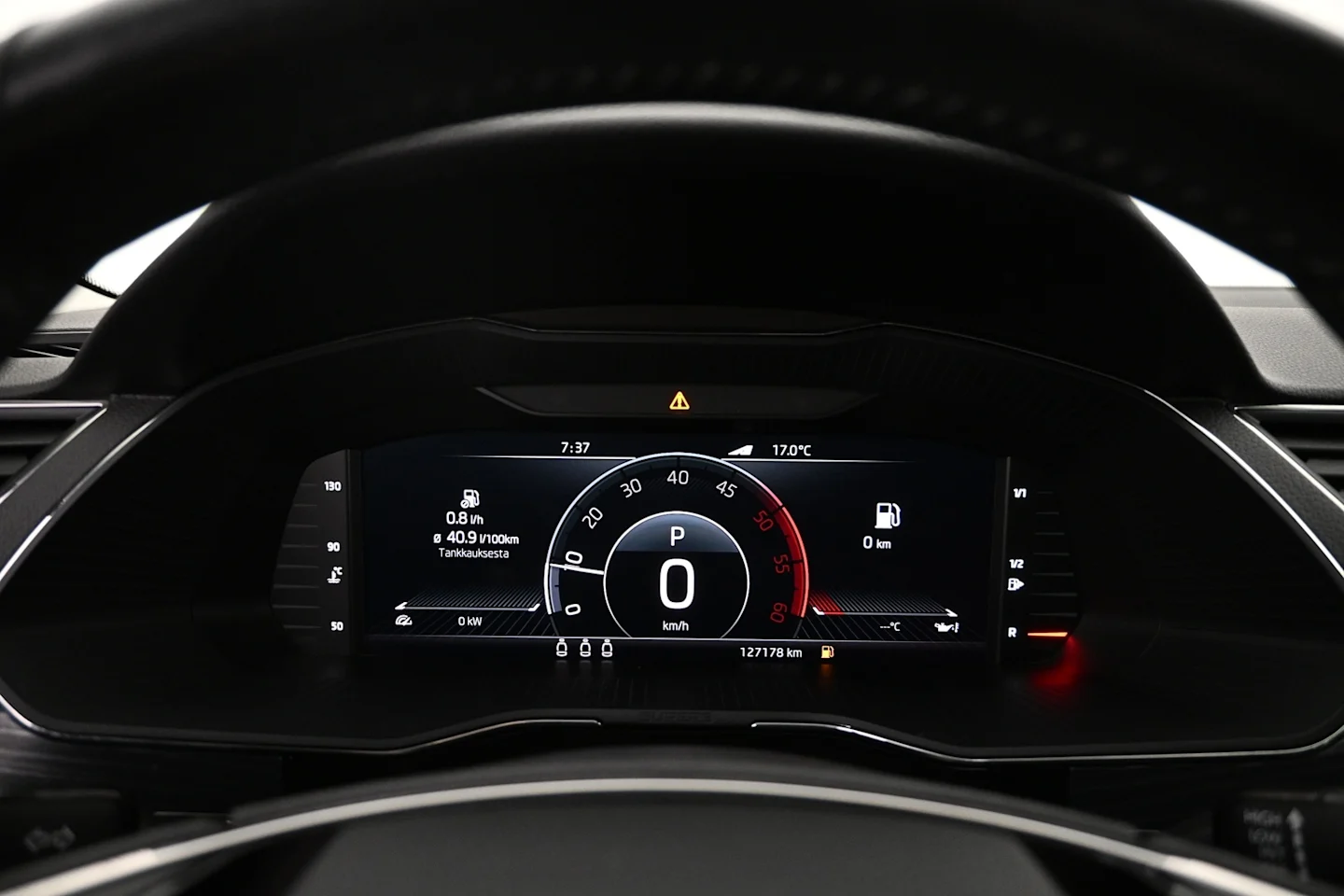 Car Image - yoWYJ7bbNn3bSf7Qz4j5T