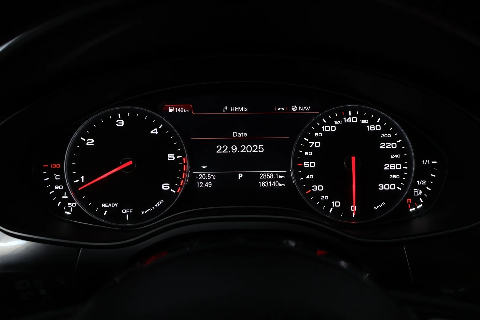 Car Image - 1KIWYy40vI8KJe6lNGoldi