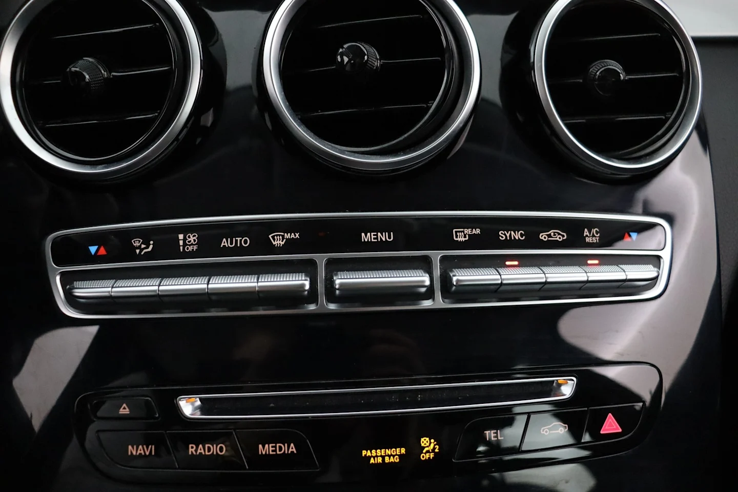 Car Image - OvwsuDmTUT99tNMYn9Ogp