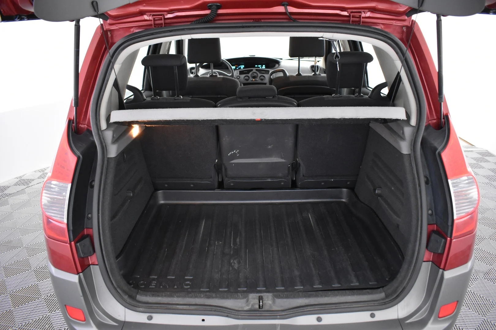 Car Image - 2G0dqayWAmOMeDtf9bNCxf