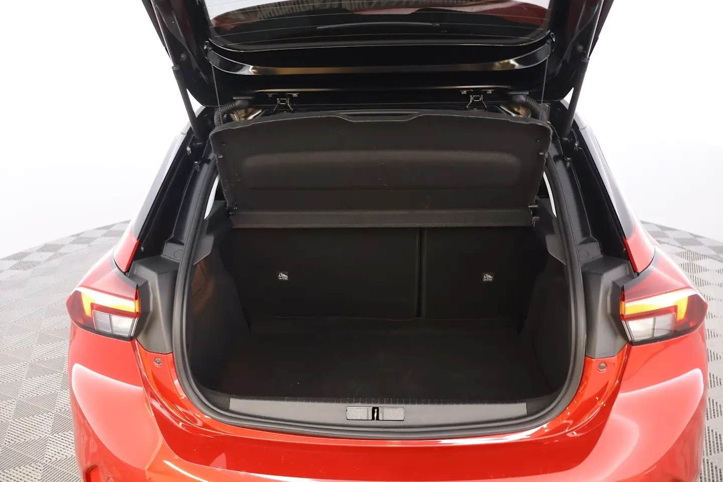 Car Image - 1bvRX8ztjFZiB2gkYDhJHw