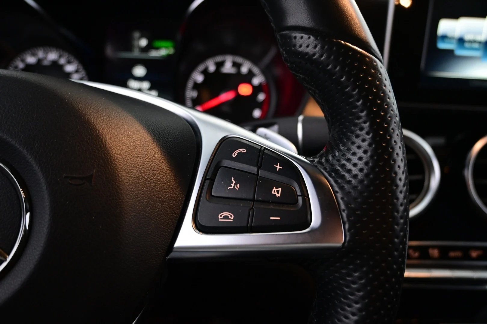 Car Image - DCG1bBBNO3Ugu5wtczFRe