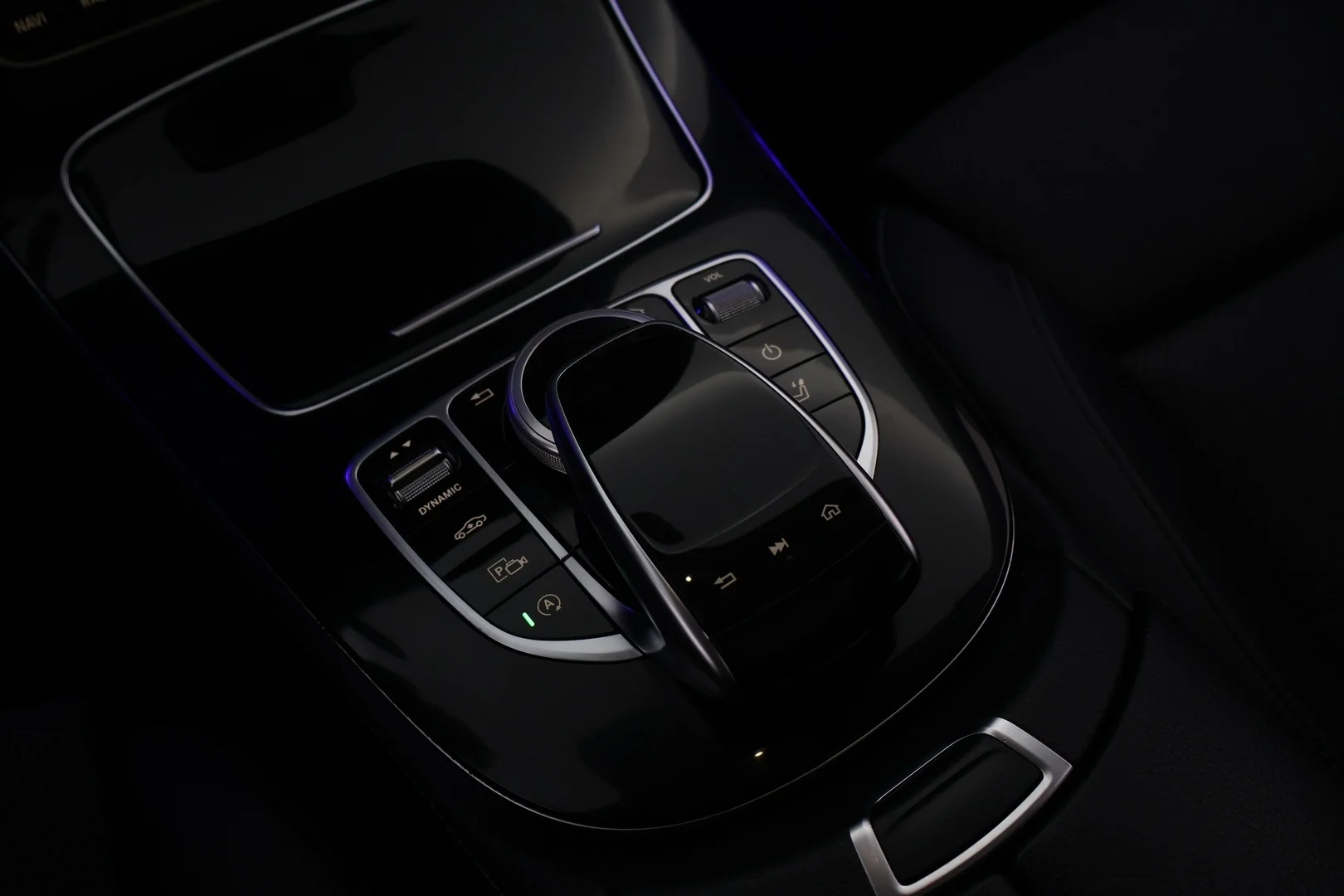 Car Image - 3azfvYommLDgeePrBtC4P4