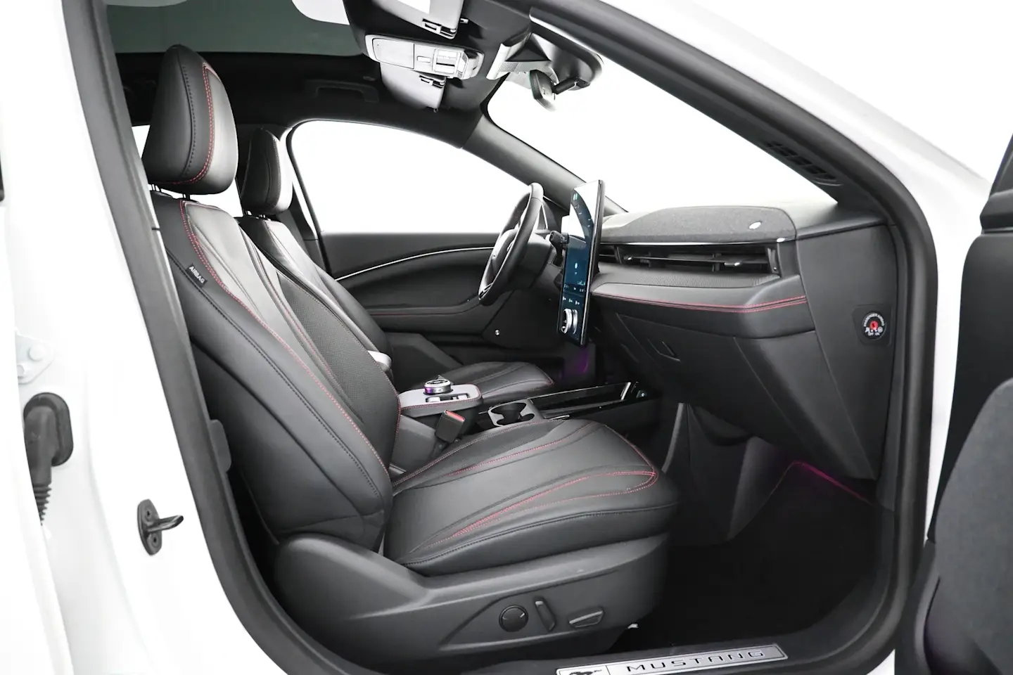 Car Image - RpcZvjHPOCGX7yEc4QZ0y