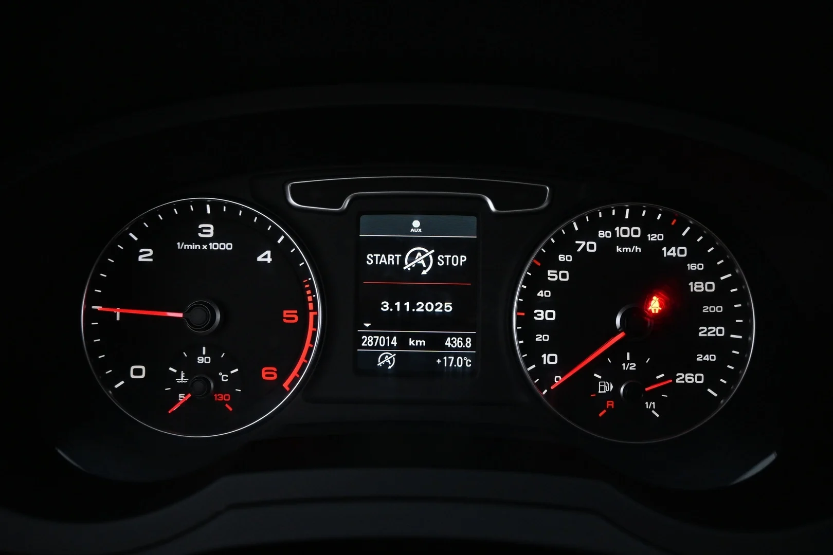 Car Image - 2d5E62loBz8VlGDLG6Rl8F