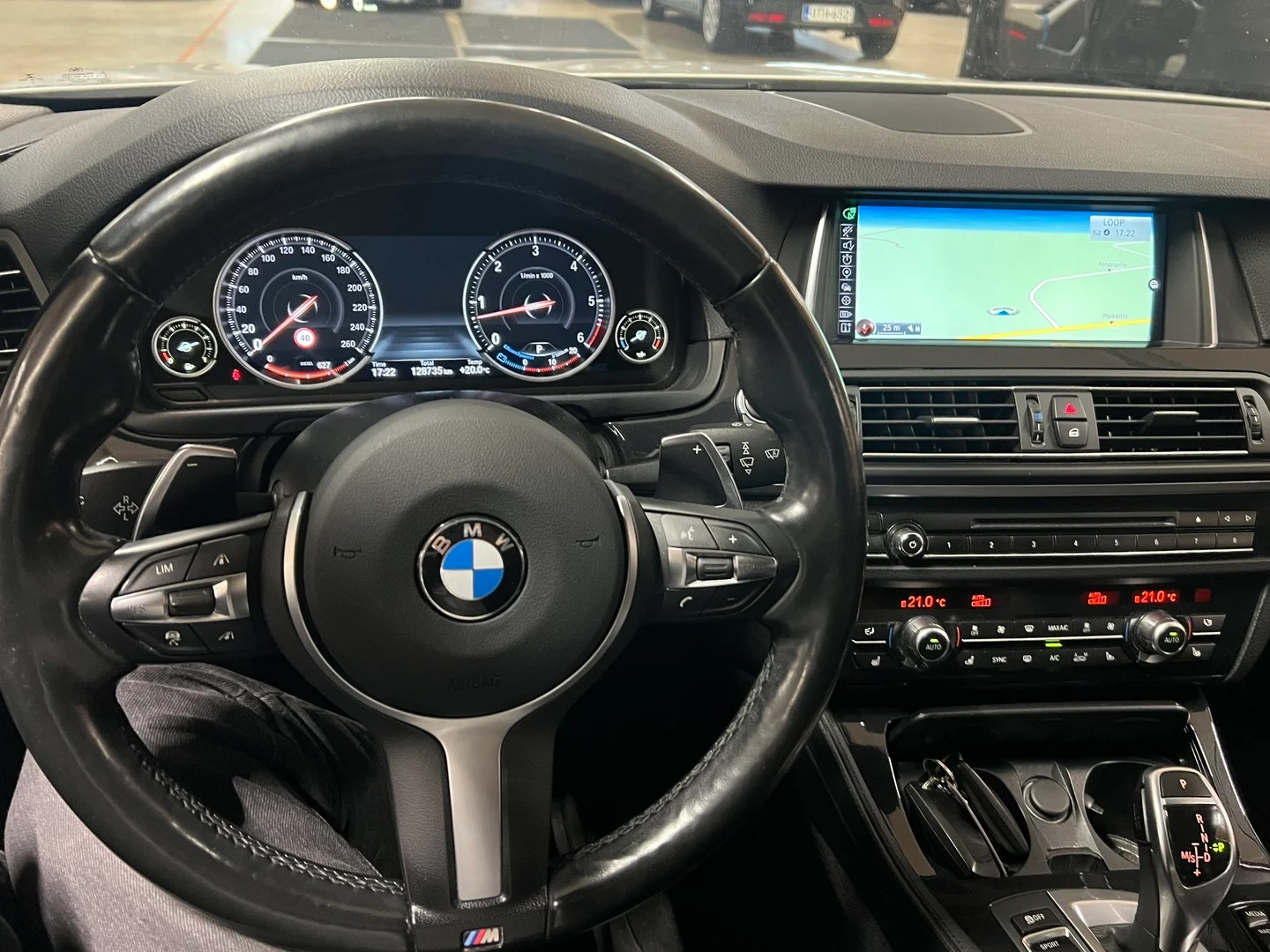 Car Image - 30kXWQXJEOuPAxG3UfXuFK