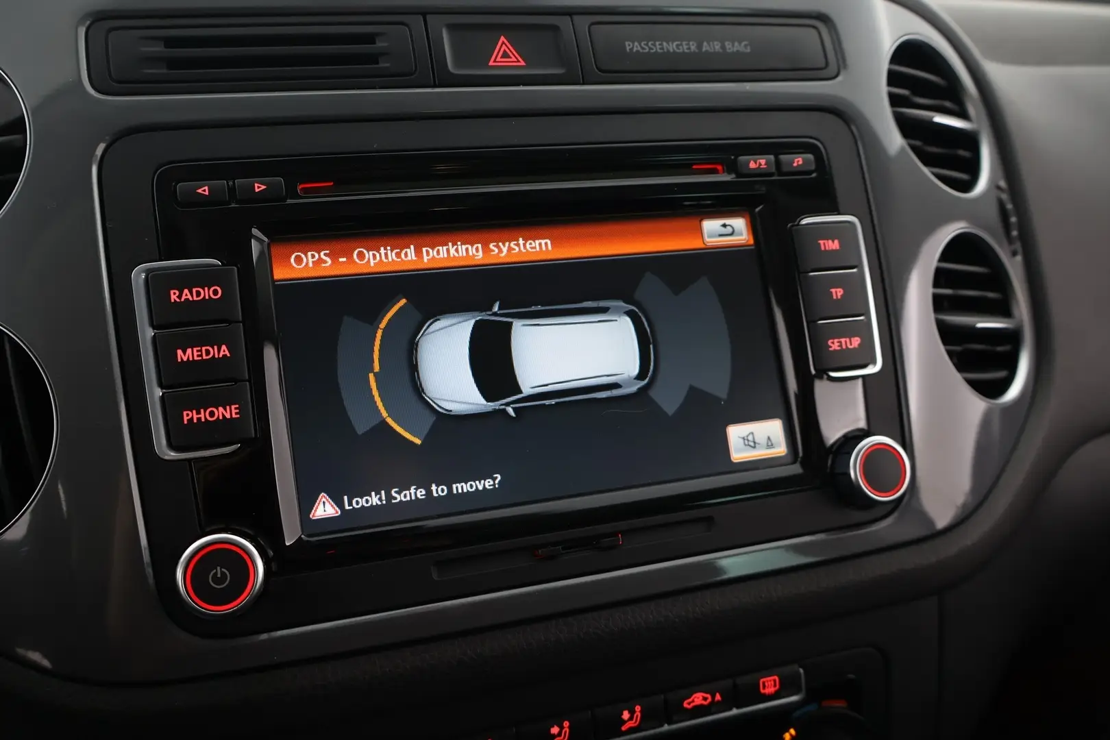 Car Image - 5jdn7e1VuYlyUeMRlc32L0