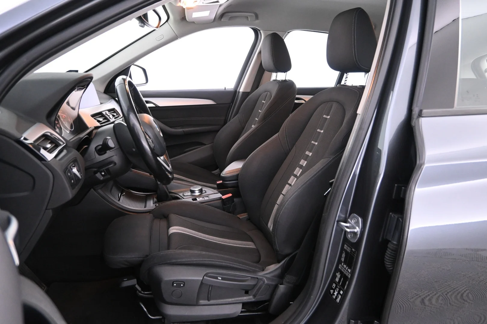 Car Image - 5iiG1ESmVqfA4okjtvQdwT