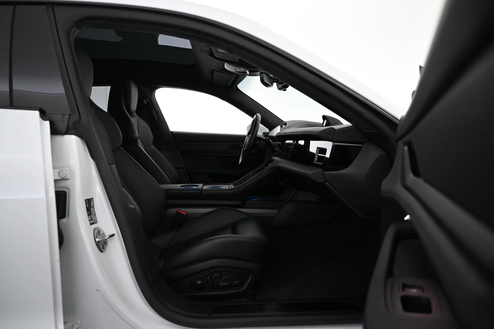 Car Image - 2HyFVCVcqScRHj39CS25d1