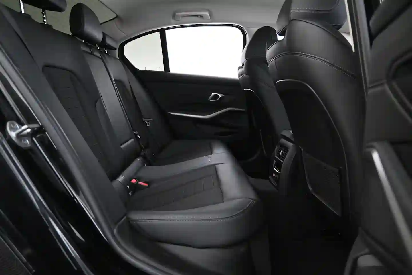 Car Image - W7nJhV8wku5jfss16vAde