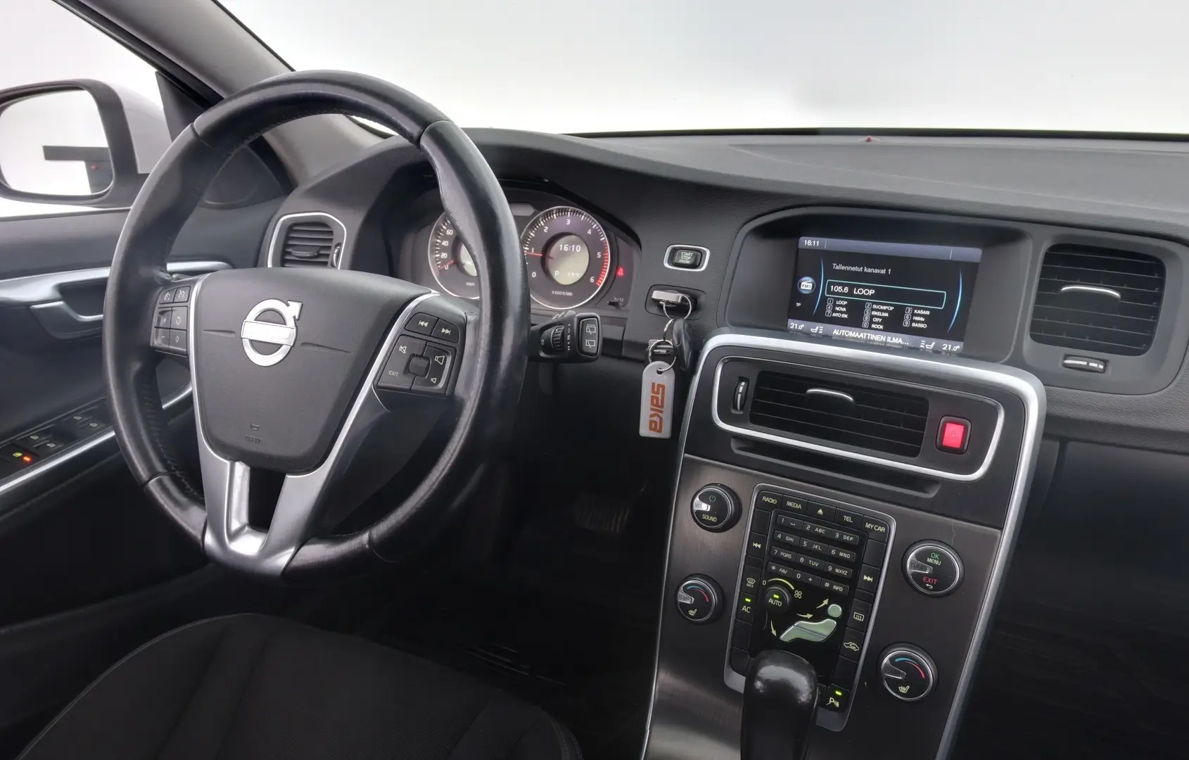 Car Image - 7JE65xhpk49zTVyfjTcIvy