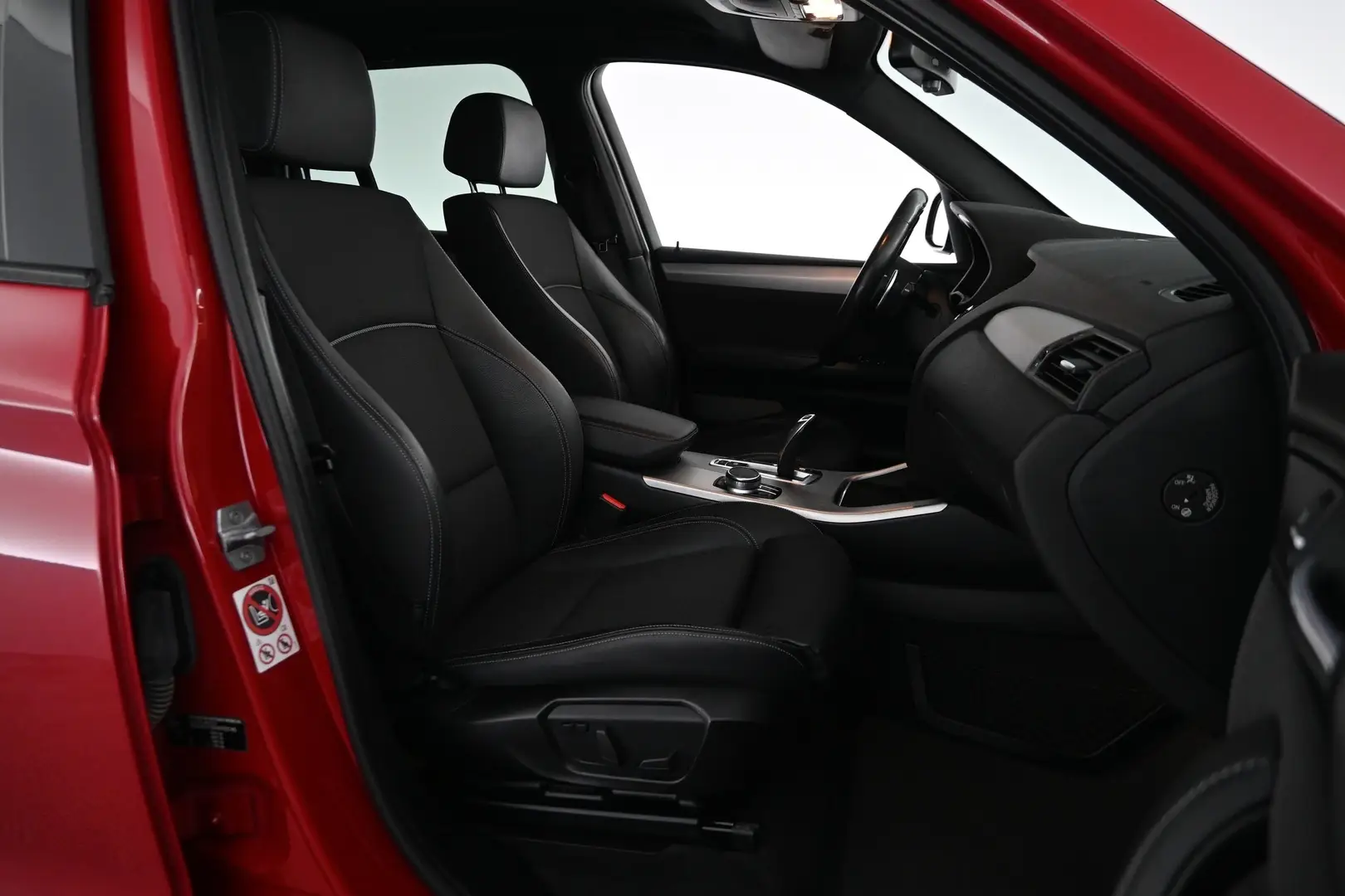 Car Image - 282M168WjXPBugtrfoDjb5