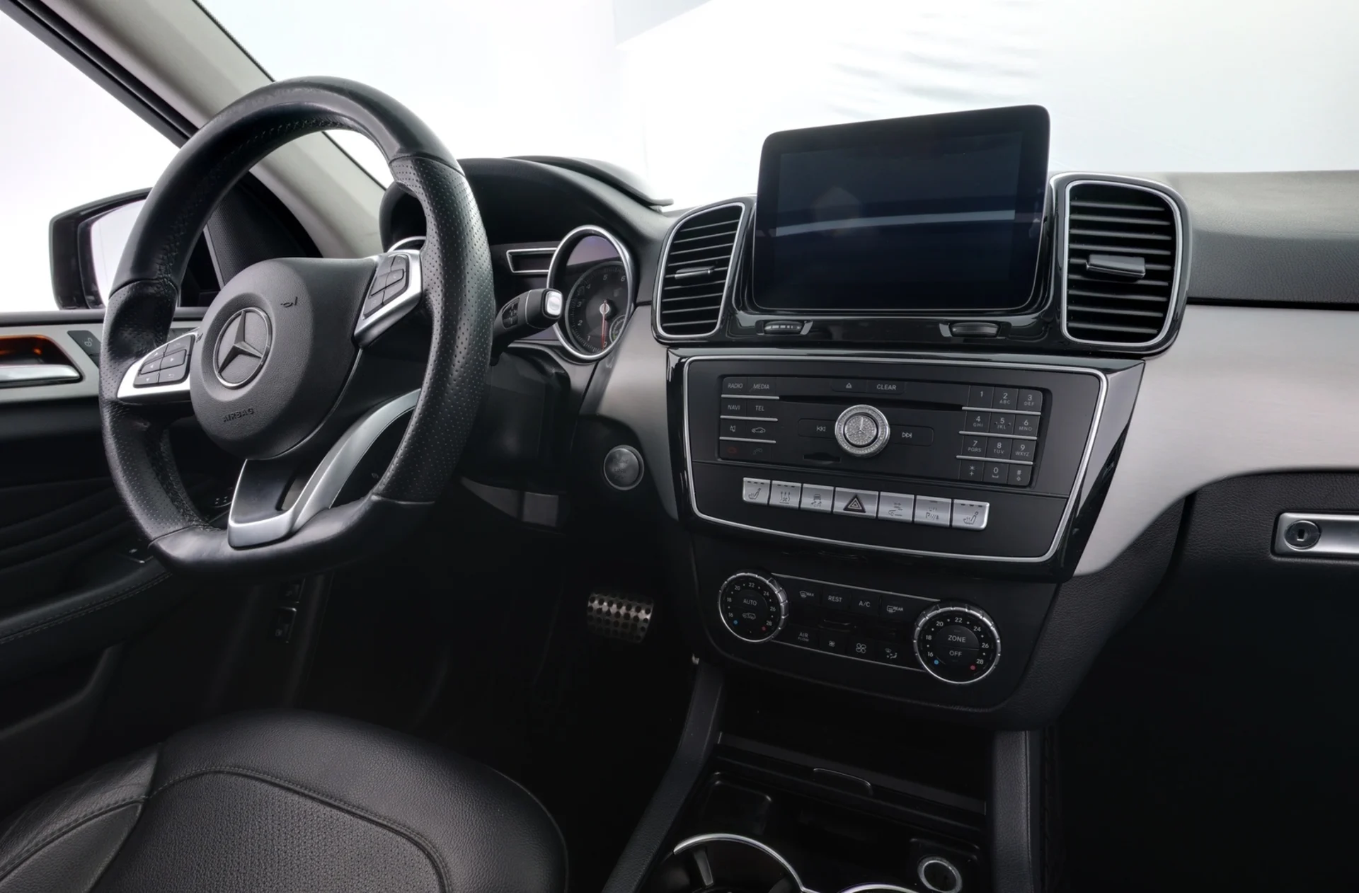 Car Image - 6Ddi9kN3jRkMnJzs4TqLlm