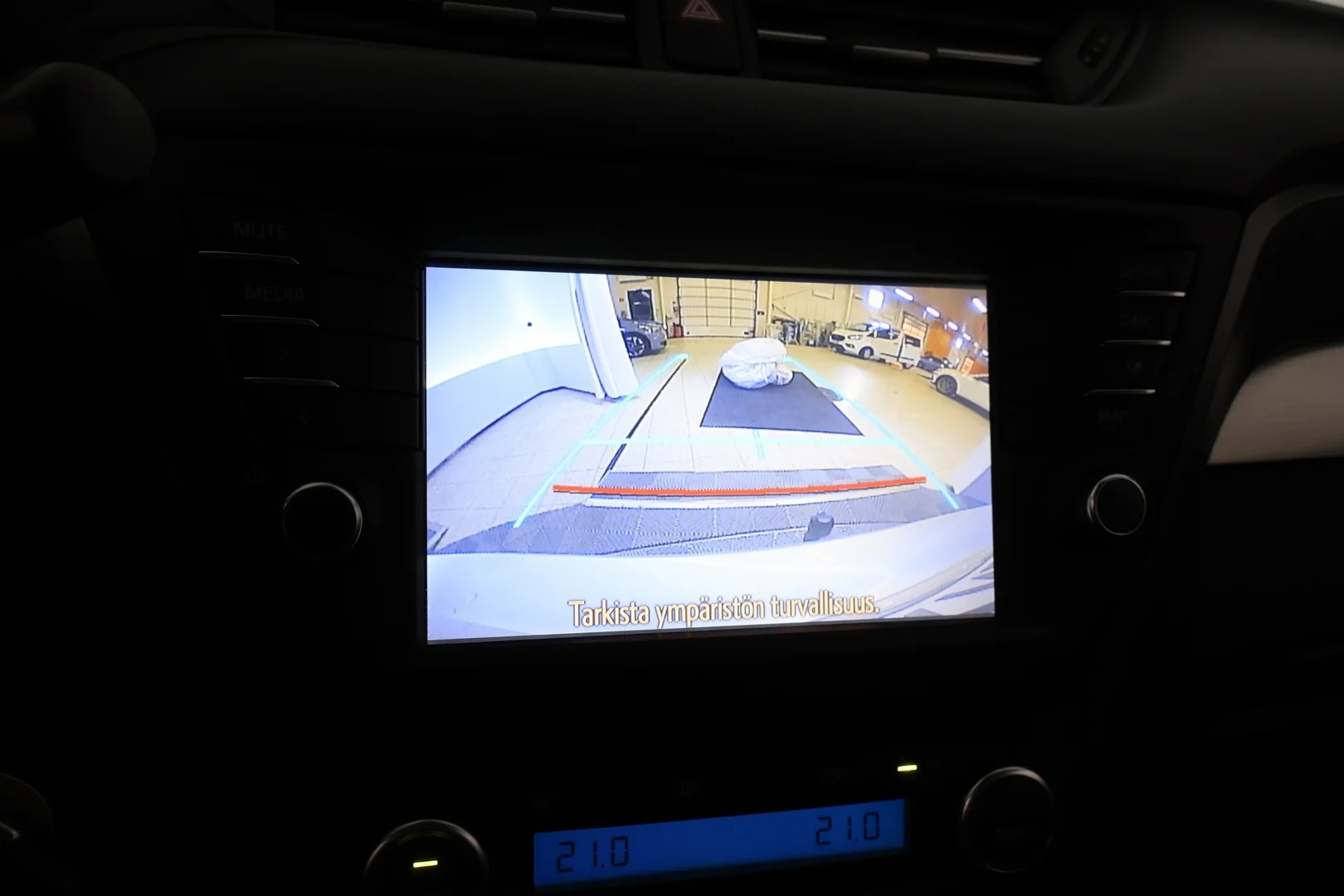 Car Image - 6oCTUAYcg6PTwJvY11lVRn