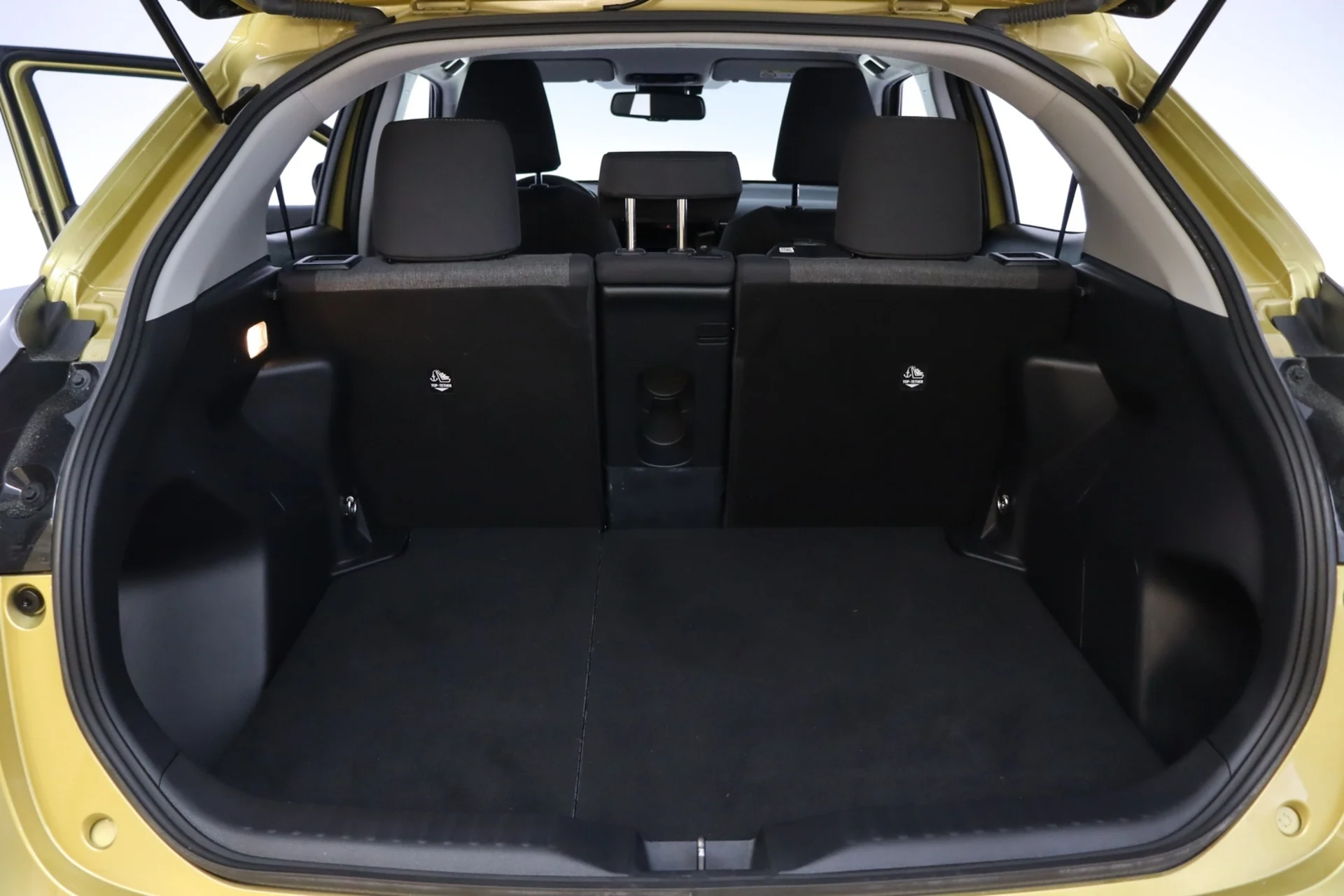 Car Image - 3NG0A74yxhmsk0lgjnt9j3