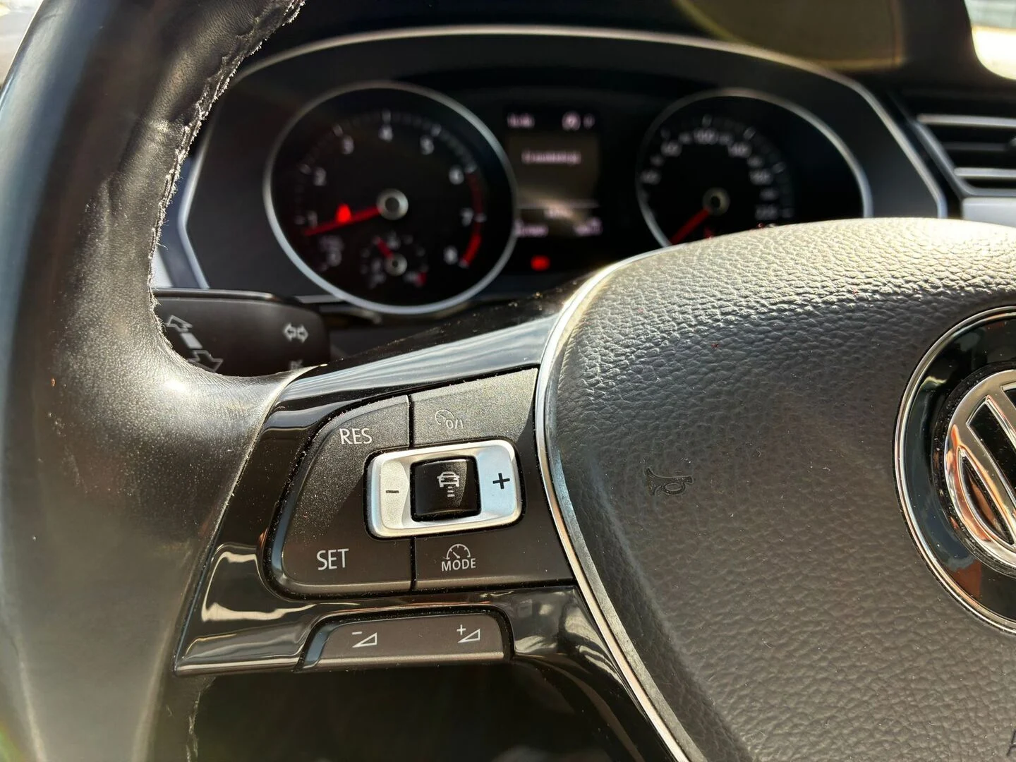 Car Image - 7oIUrBpXVfWHYd6ta6Tabq