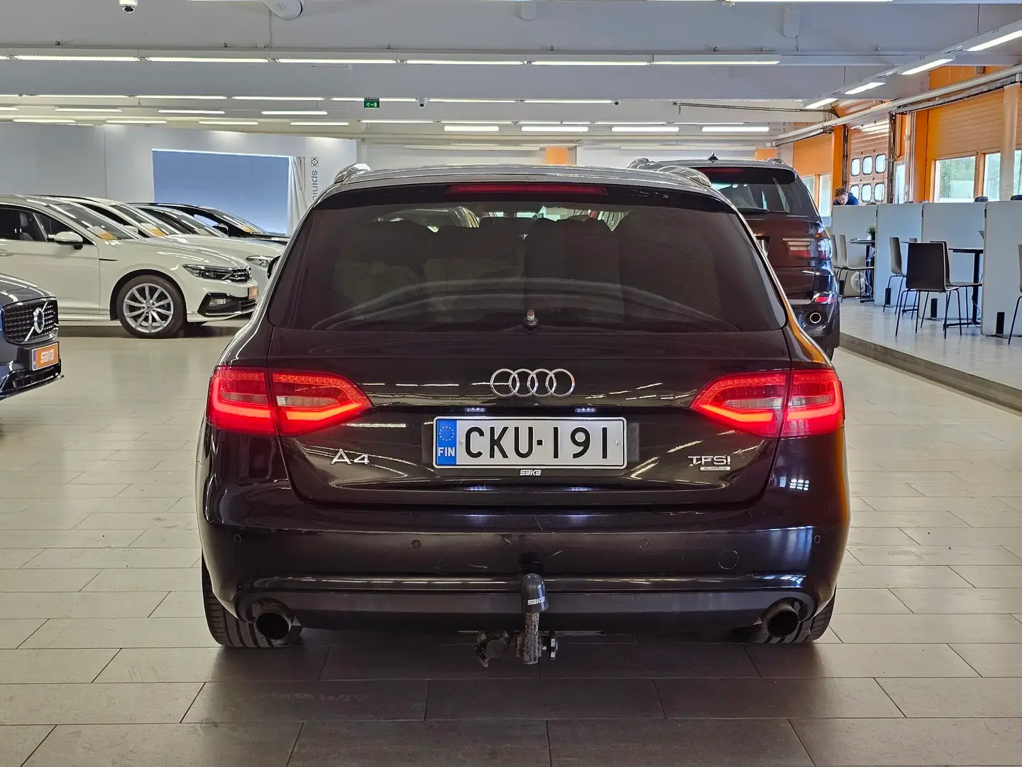 Car Image - 6wnUzD850k42O3SyLzFYYm