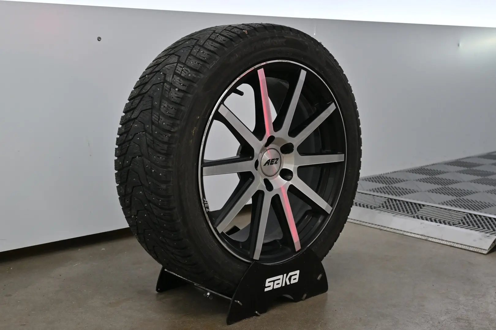 Car Image - 3swVJbJote2PVaN1gFj4hi