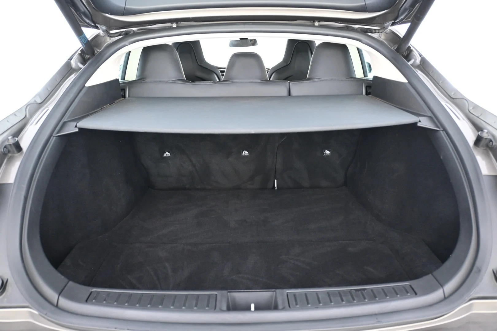 Car Image - 7KlrH1ZIuLLxiwgLjFzlri