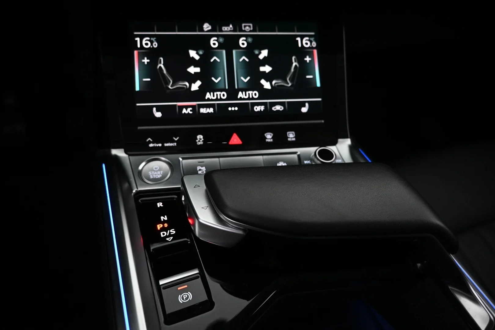 Car Image - 2WSvxLQBPVCCwz3vWDdofT