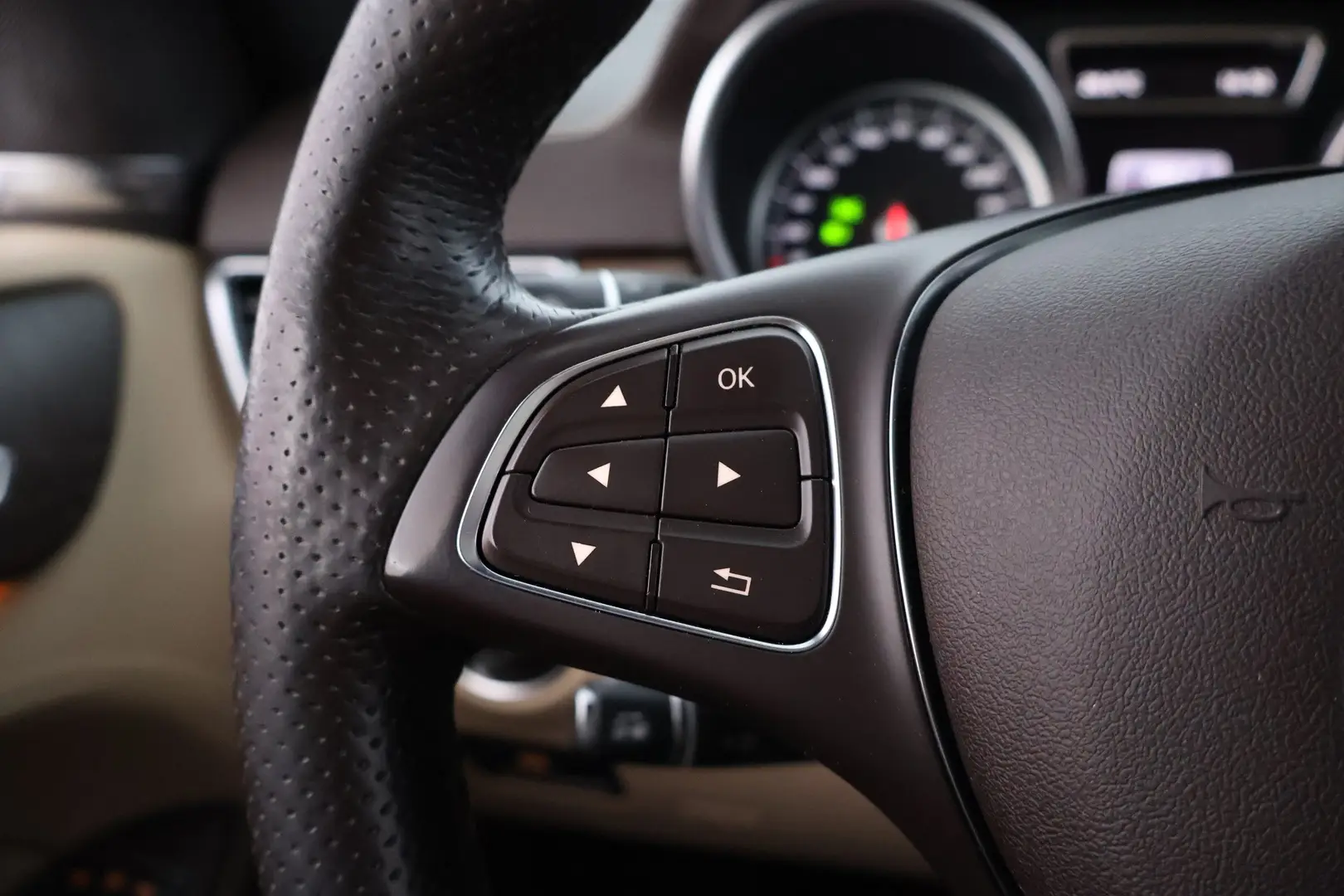 Car Image - 720qEPsioSXL3mrOdFWps9
