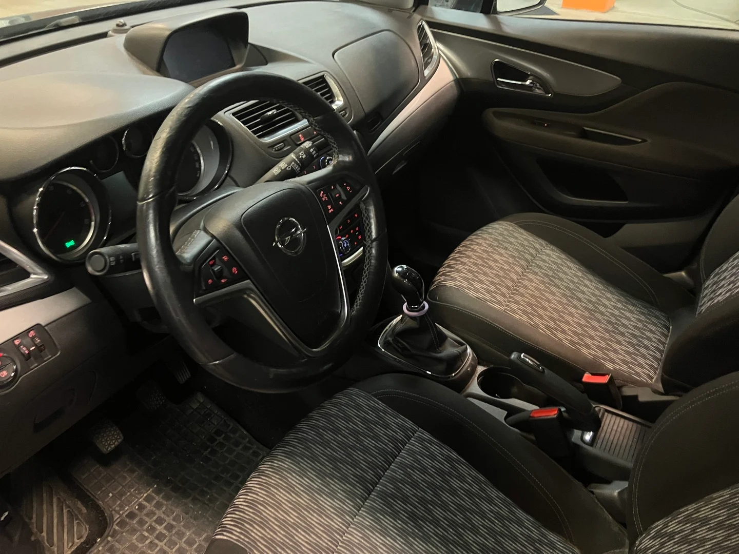 Car Image - 3u886lgWqaApsuJlnbS2Hd