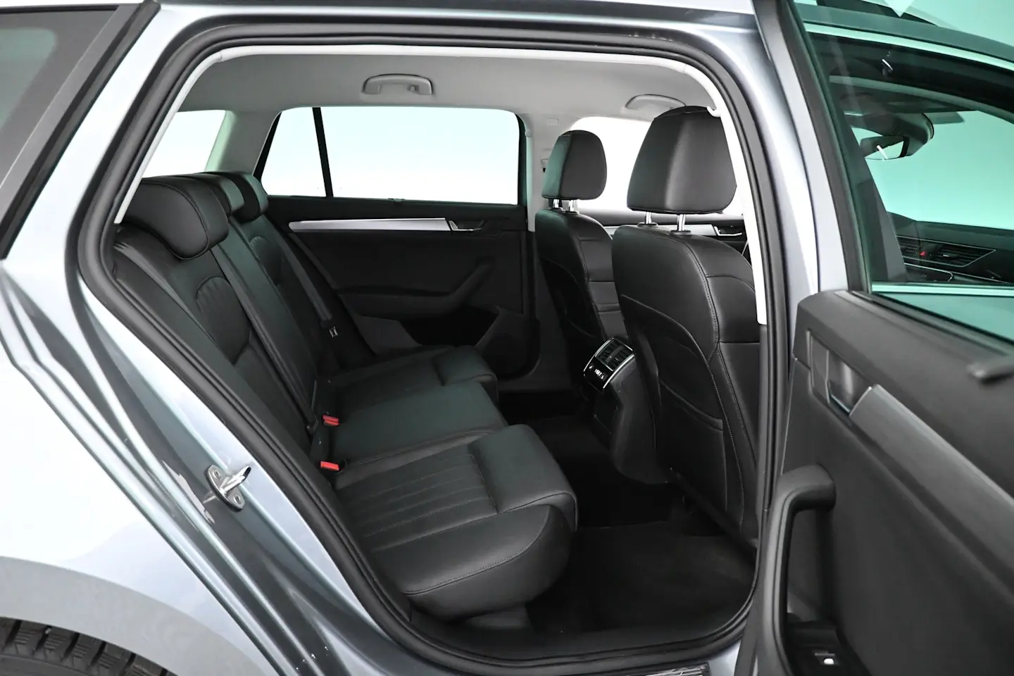 Car Image - 3Ys8Dvk4iLEfbnjJ4UrdPg