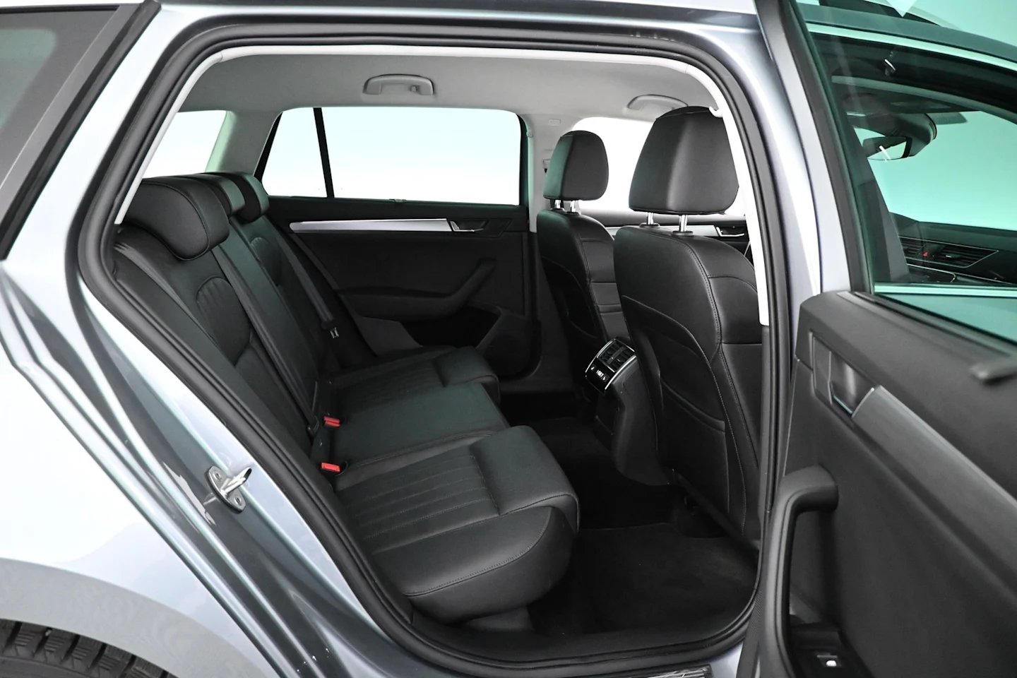 Car Image - 3Ys8Dvk4iLEfbnjJ4UrdPg