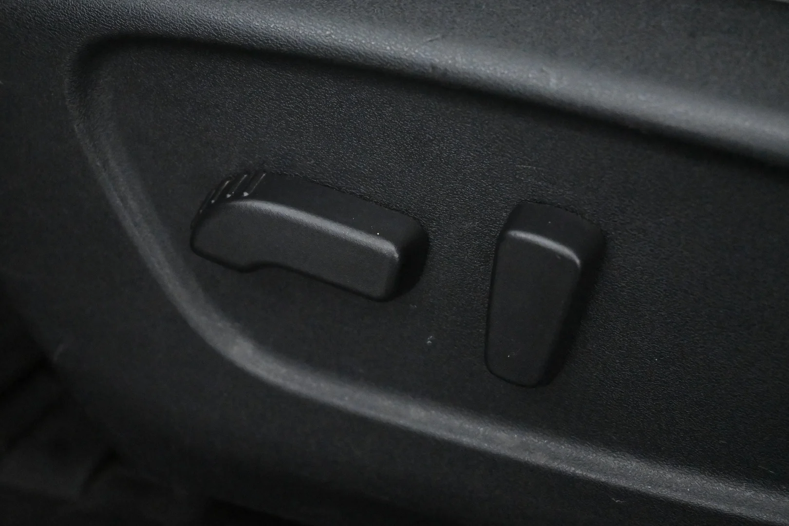 Car Image - 4HCIZi38lGzMvRyF641ESK