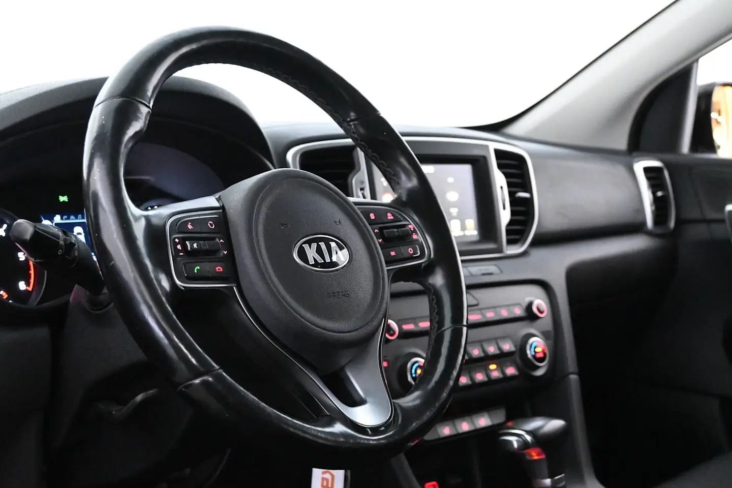 Car Image - 2crqehxSxLZL3G9qIo5bqk