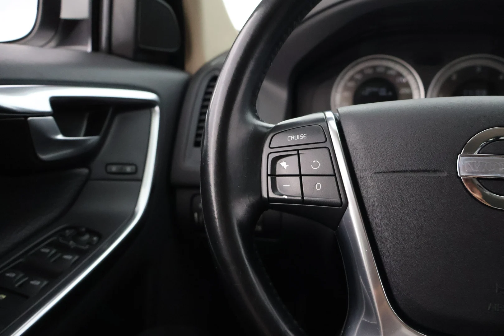 Car Image - 1sYHpltLxXCpxyI7WUO2Uj