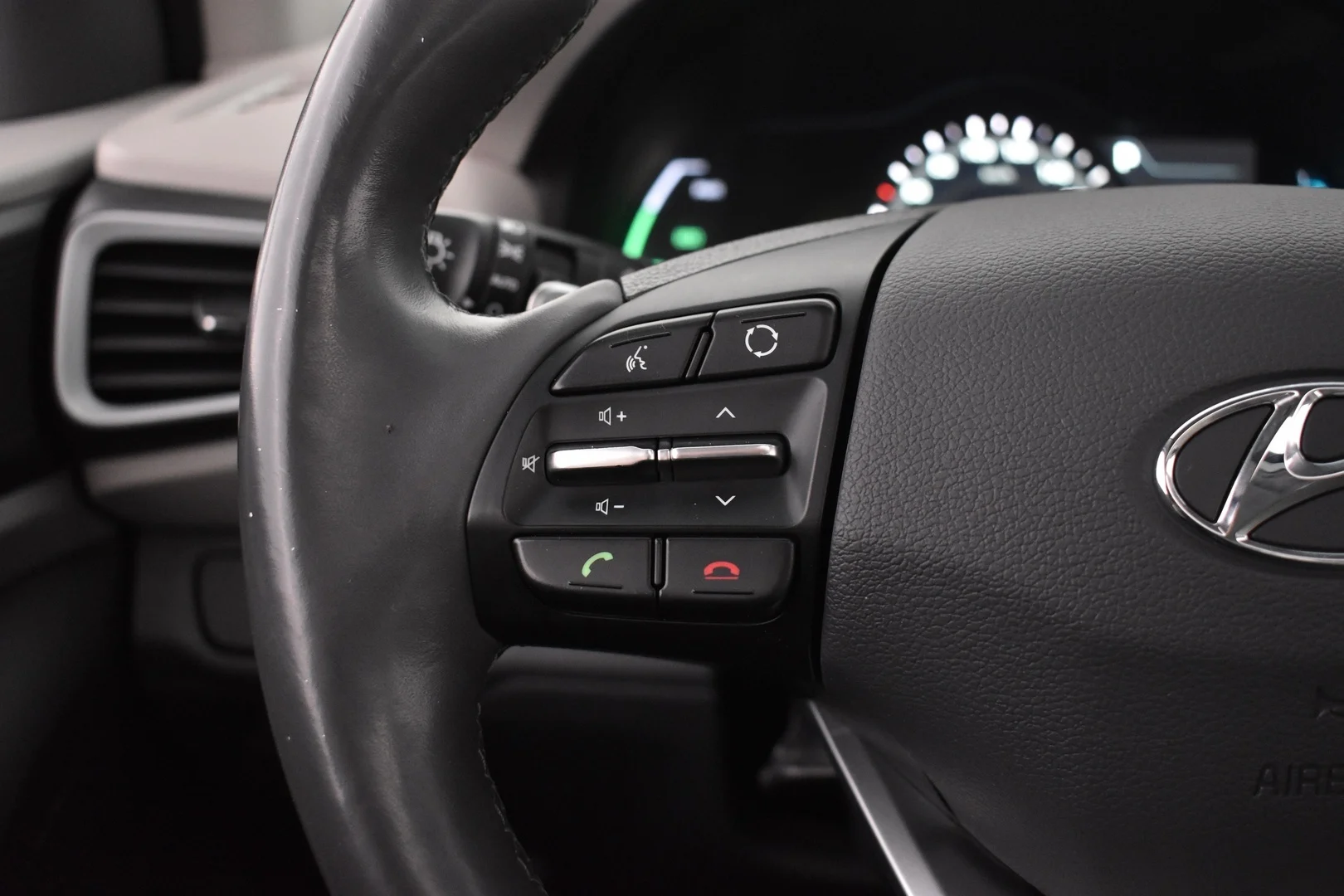 Car Image - 4stAgw3I3vMsMpG7F3r1ZV