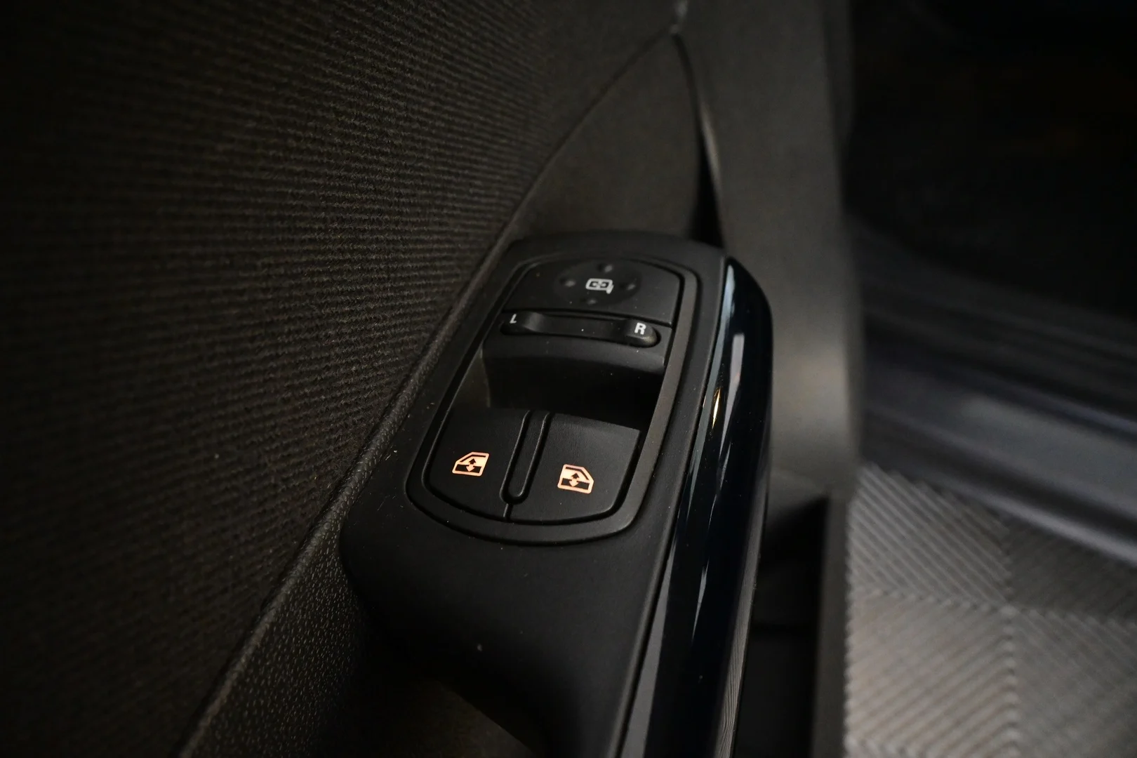 Car Image - 5LRGQhQV0BvaF5y5TJ62dl