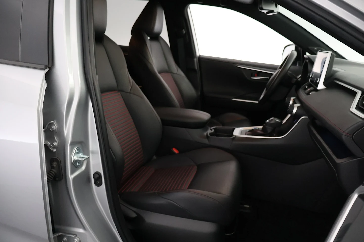 Car Image - 4bj08wylc5uFS9eBOrYJlO
