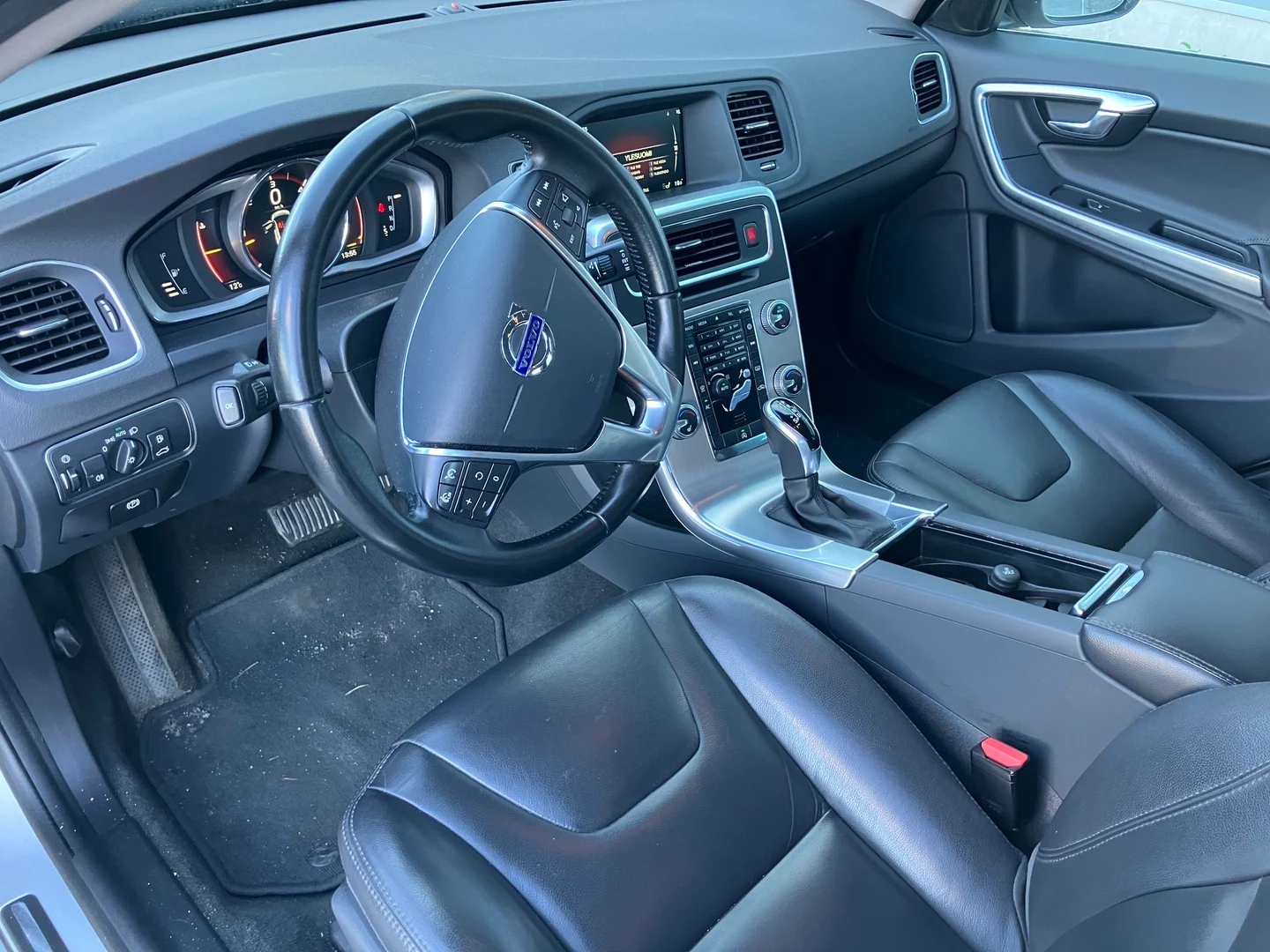 Car Image - BqGtVj7kGI3RCgLEcsJQd