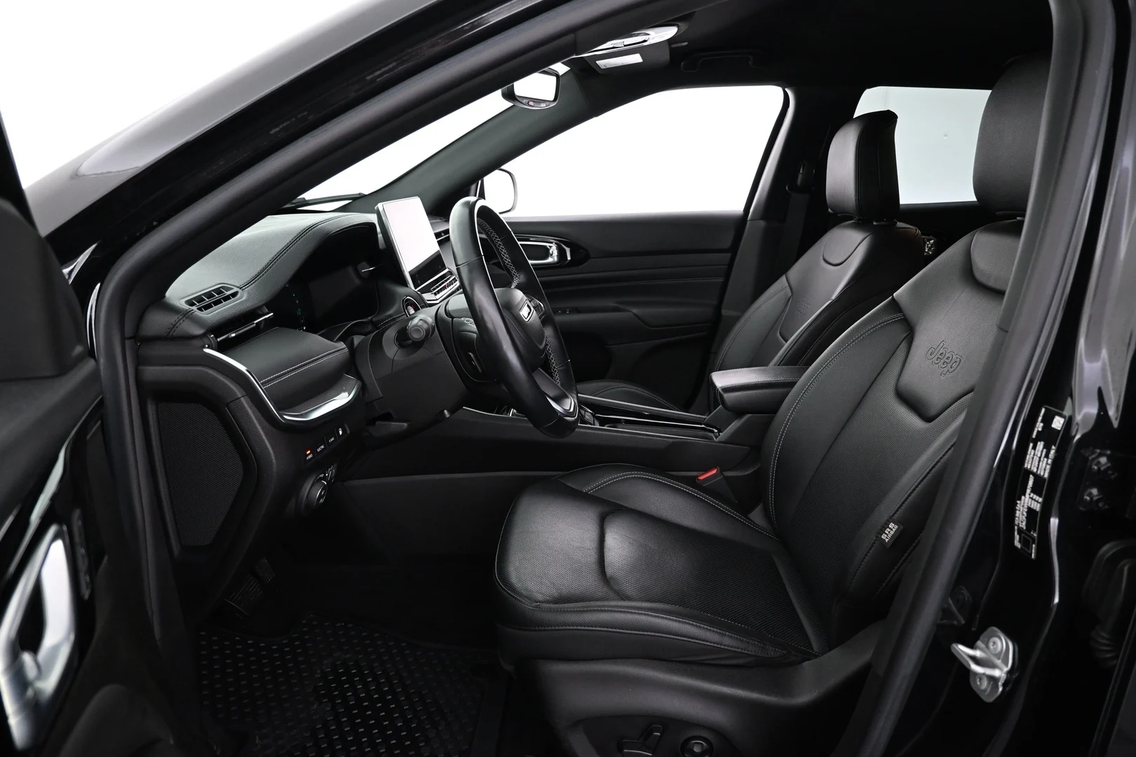 Car Image - 3j2mIhjjh9RvihyQD3itHR
