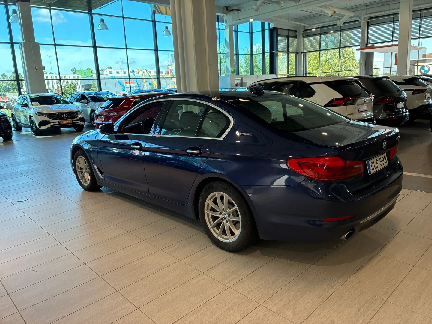 Car Image - 2Gy0BNzF2Q8fF5wXAyItWg