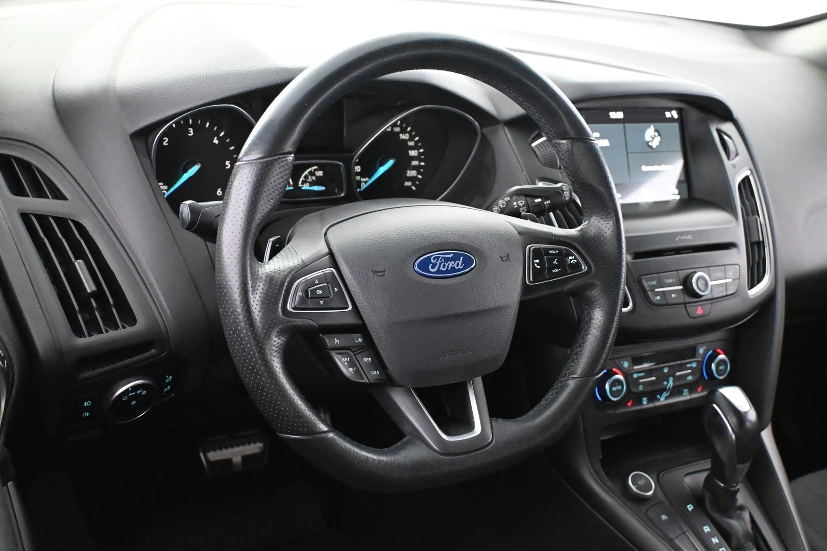 Car Image - 6spgWN9pNDlb2Dg2dOwRM7