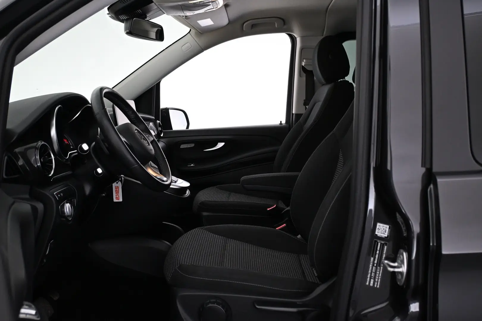 Car Image - 2wG2QD1PQkFrjMiN9UdJkV