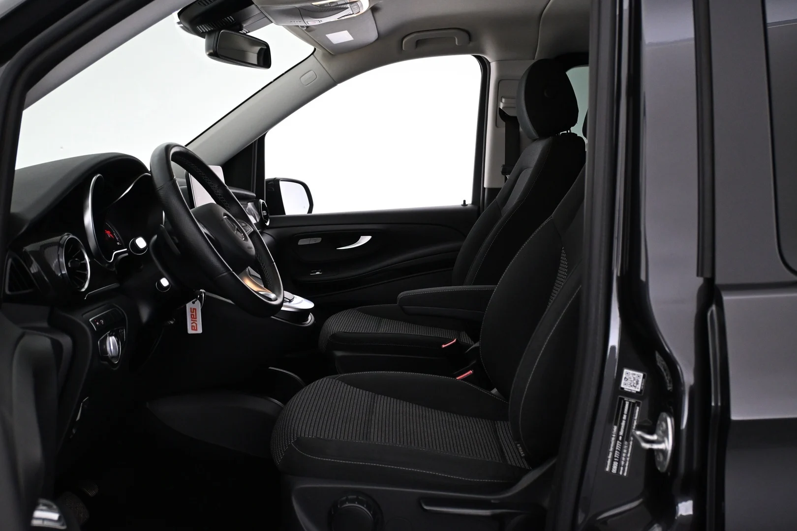 Car Image - 2wG2QD1PQkFrjMiN9UdJkV