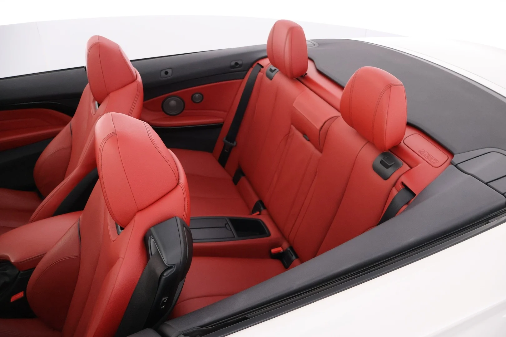 Car Image - 2OQceXd6TghF28lXKDFIP8