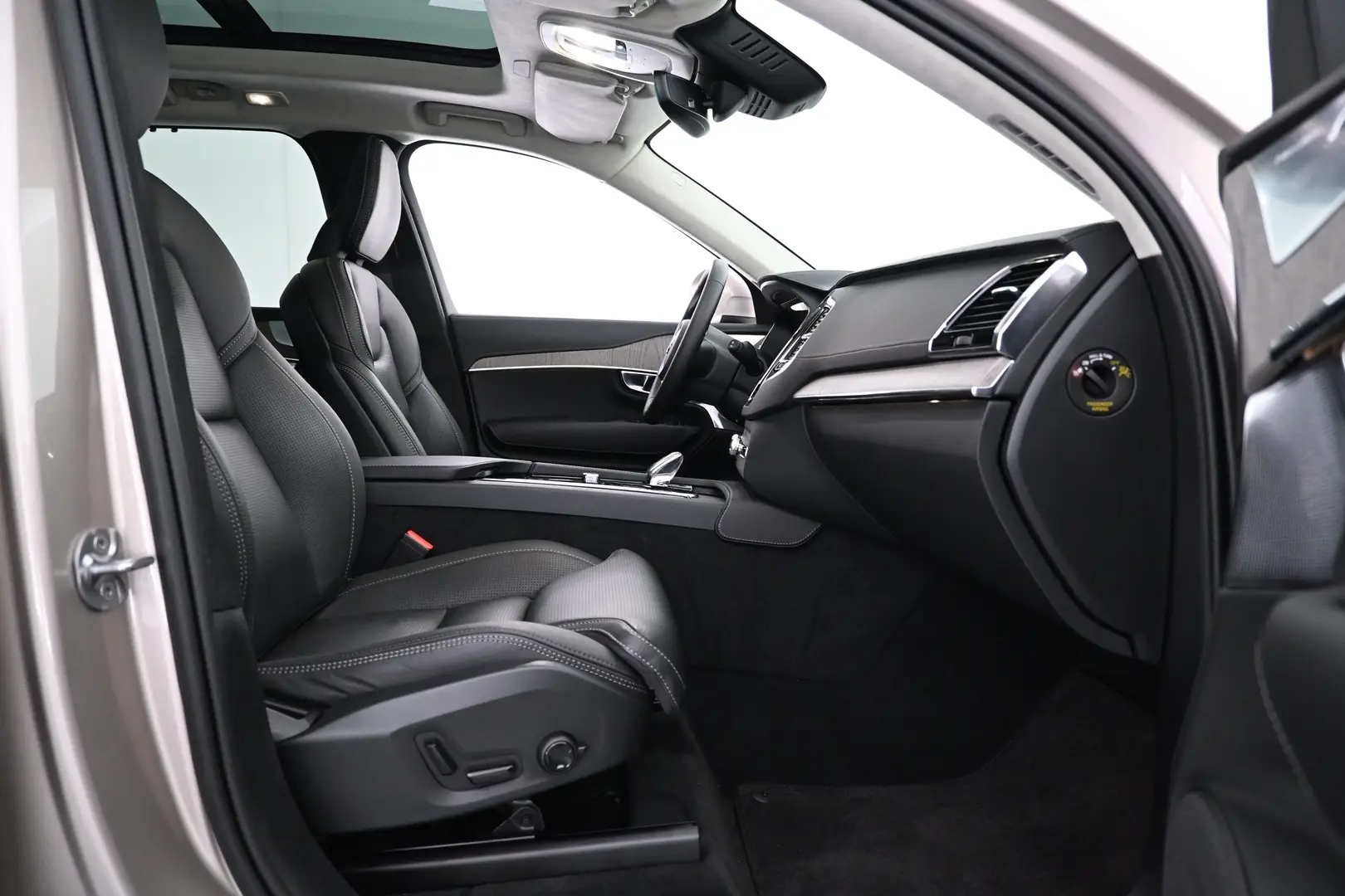 Car Image - 5Hb0M8EjDE58k74dg5L7UN