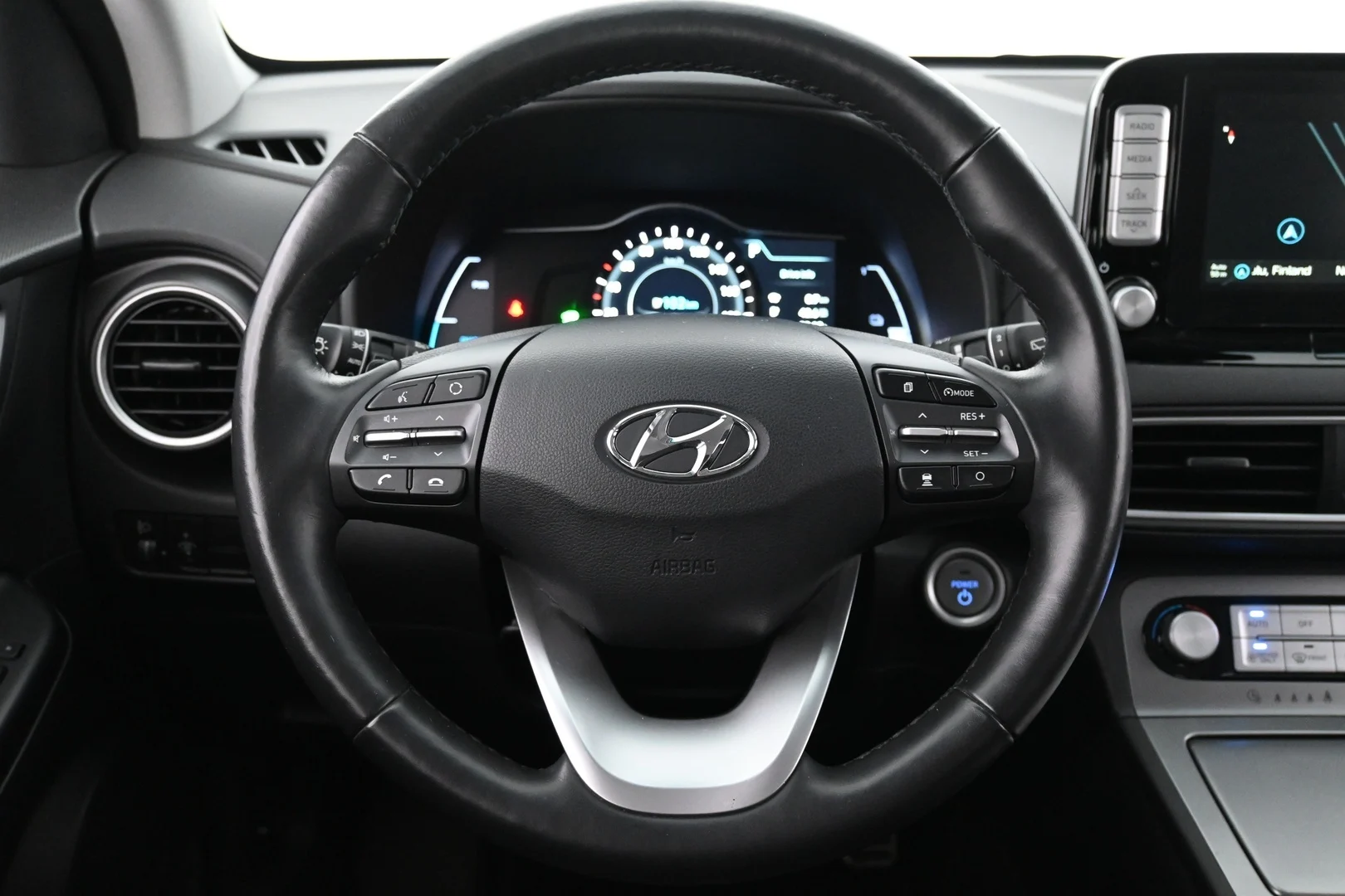 Car Image - 1EMLrVOsjcCljxY5aIn7ie