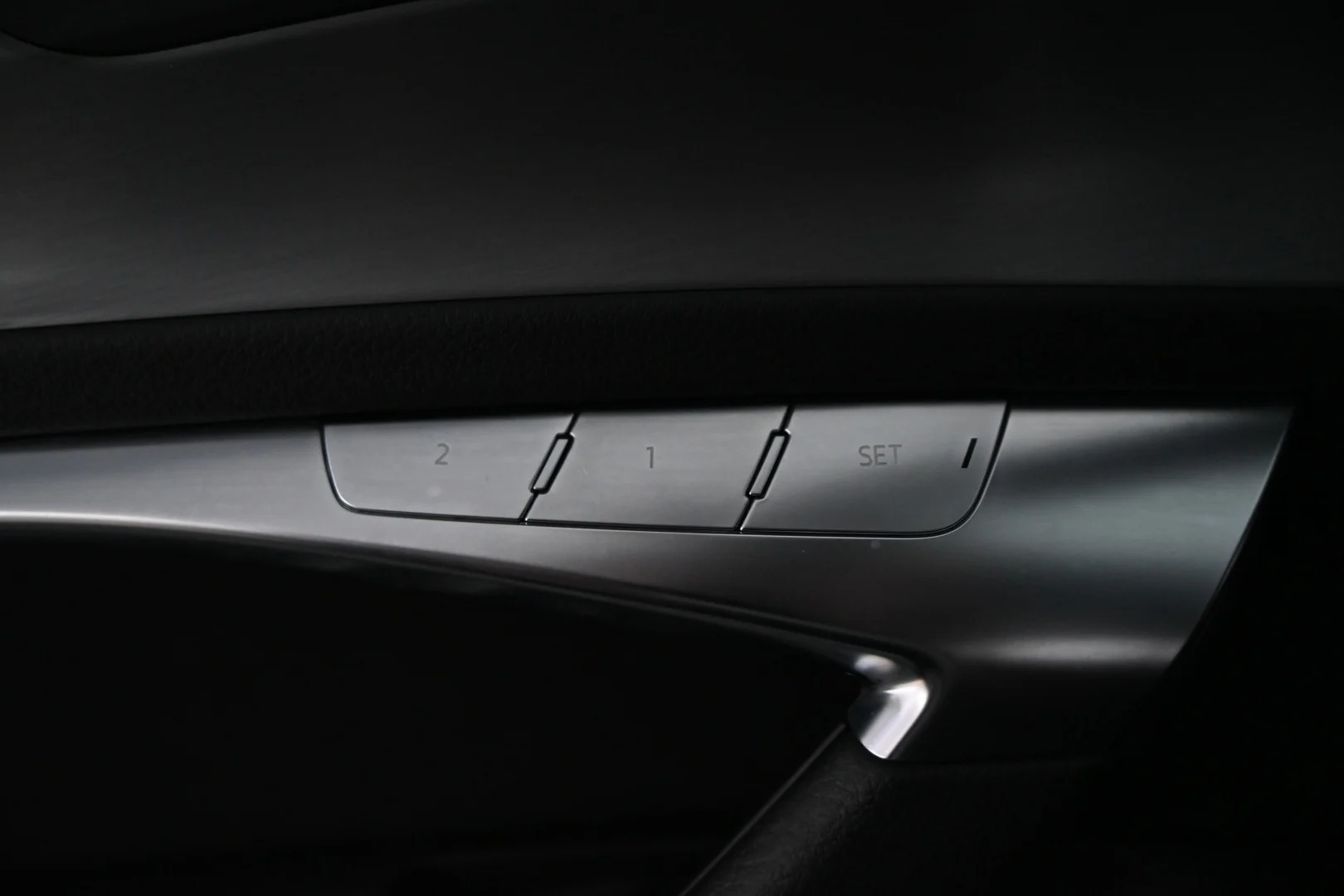 Car Image - 6IKm2cX4jybm5u0HHEFy8t
