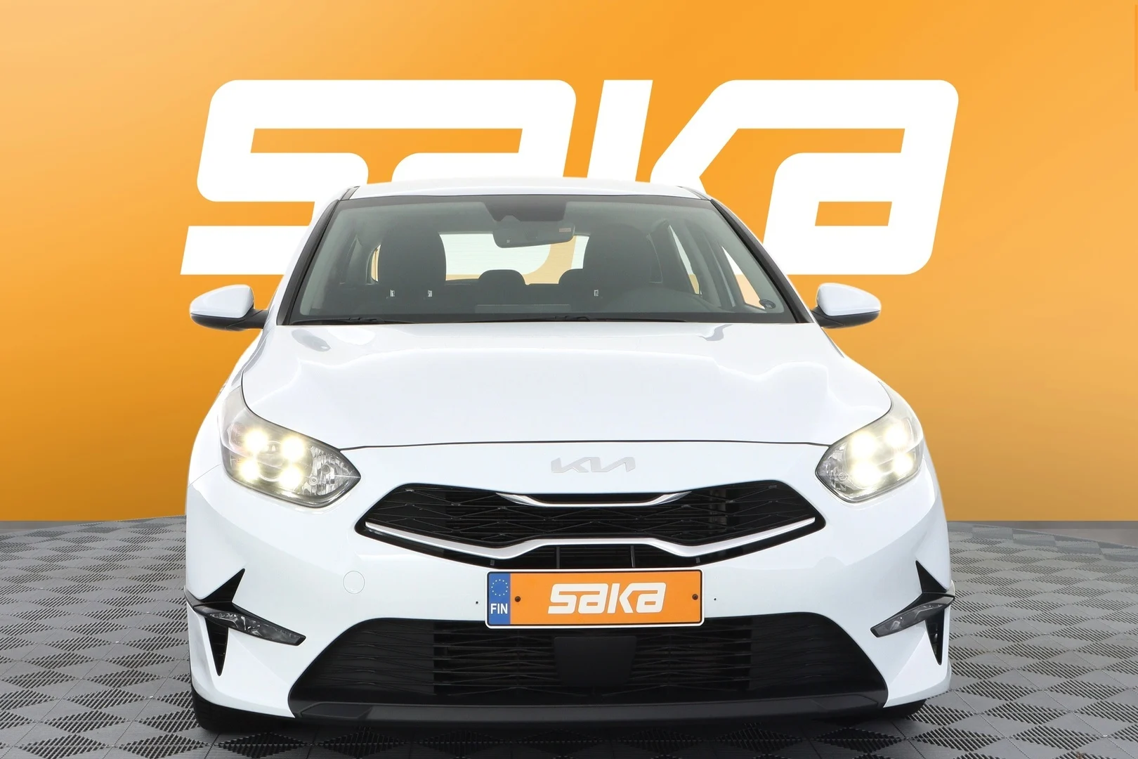 Car Image - 6suuz0Lhh3nEFsBAb8cZP3